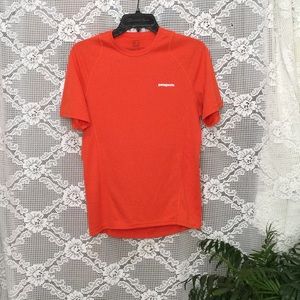 Patagonia Men’s Orange Athletic T Shirt Size XS